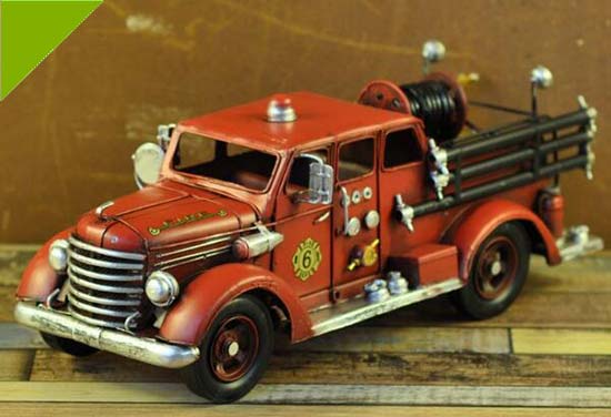 Red Retro Large Scale Tinplate U.S. Fire Engine Truck Model
