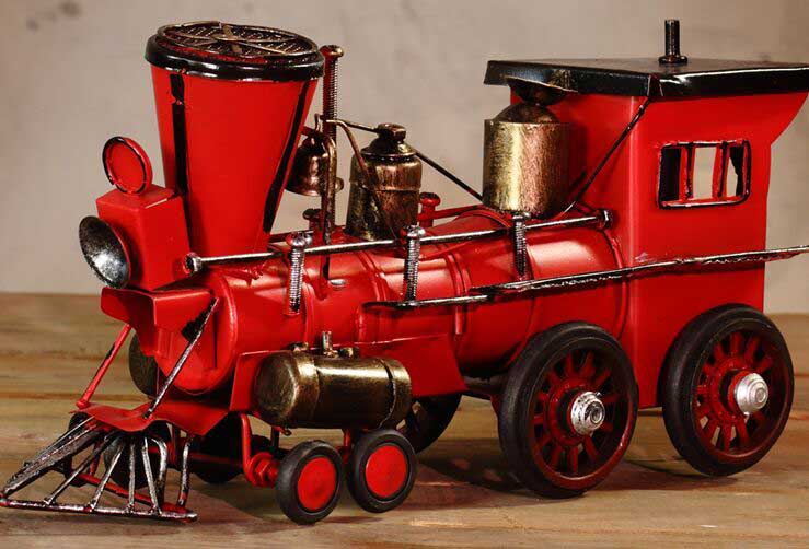 Red Tinplate Medium Scale Vintage Steam Locomotive Model