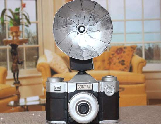 Handmade Black-Silver Tinplate Vintage Camera Model
